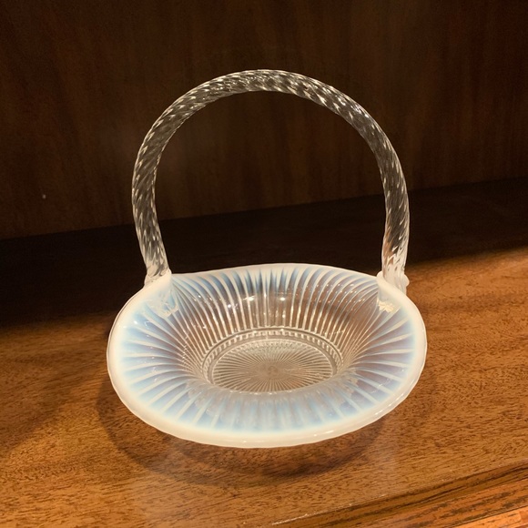 Fenton Glass French Opalescent Sheffield Basket - Picture 2 of 7